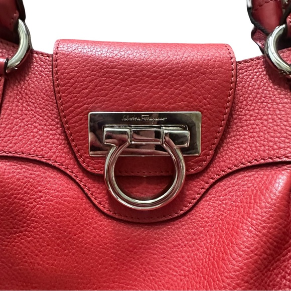 Salvatore Ferragamo bag - Picture 4 of 7